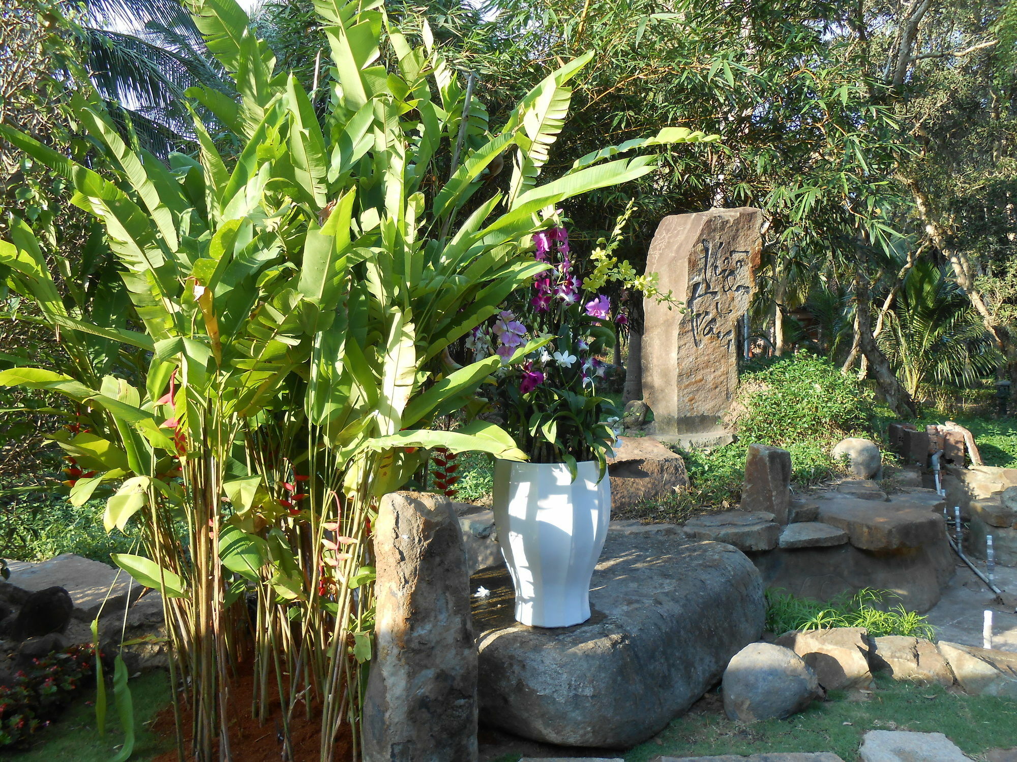 Minera Hot Springs 4* Bình Châu